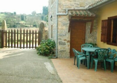 Patio casa rural Gijón 2