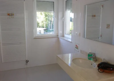 Baño completo casa rural 3 León