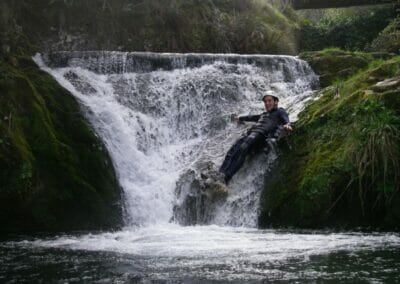 Descenso de cañones en grupo en Gijón