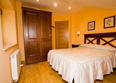 Dormitorio casa rural 3 Gijón