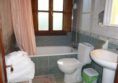 Baño casa rural Cangas de Onís 1