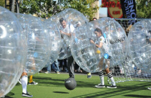 Jugadores fútbol burbuja Gijón