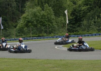 Carrera de karting en grupo Llanes