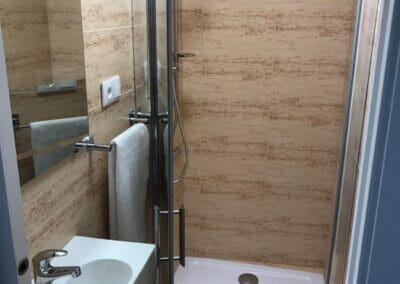 Baño piso León 4
