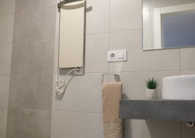 Baño piso 4 Gijón