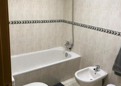 Baño piso 1 Oviedo
