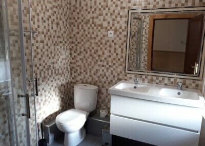 Baño piso 1 León