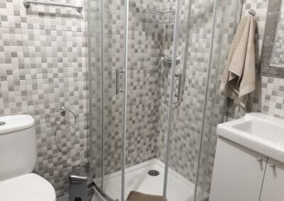 Baño piso León 1