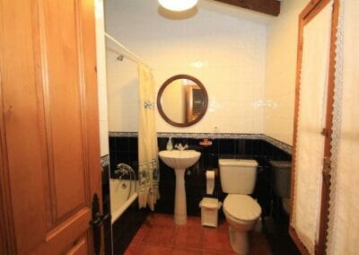 Baño casa rural 1 Gijón