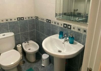 Baño piso 1 Gijón