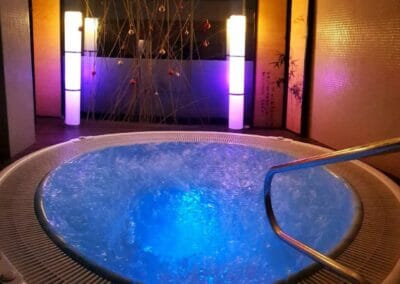 Jacuzzi spa en Gijón