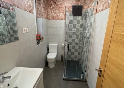 Baño en piso 7 León