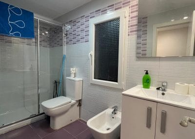 Baño en piso 7 Gijón